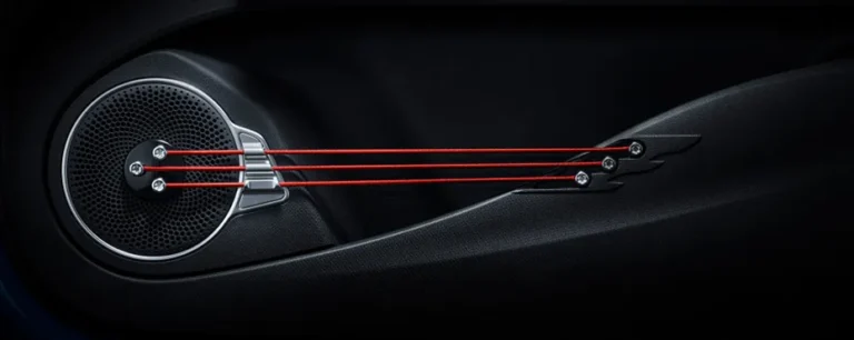Desain unik trim pintu terinspirasi oleh suasana musik saat berolahraga, dengan ruang penyimpanan yang lebih fleksibel dan detail interior yang lebih halus. *
